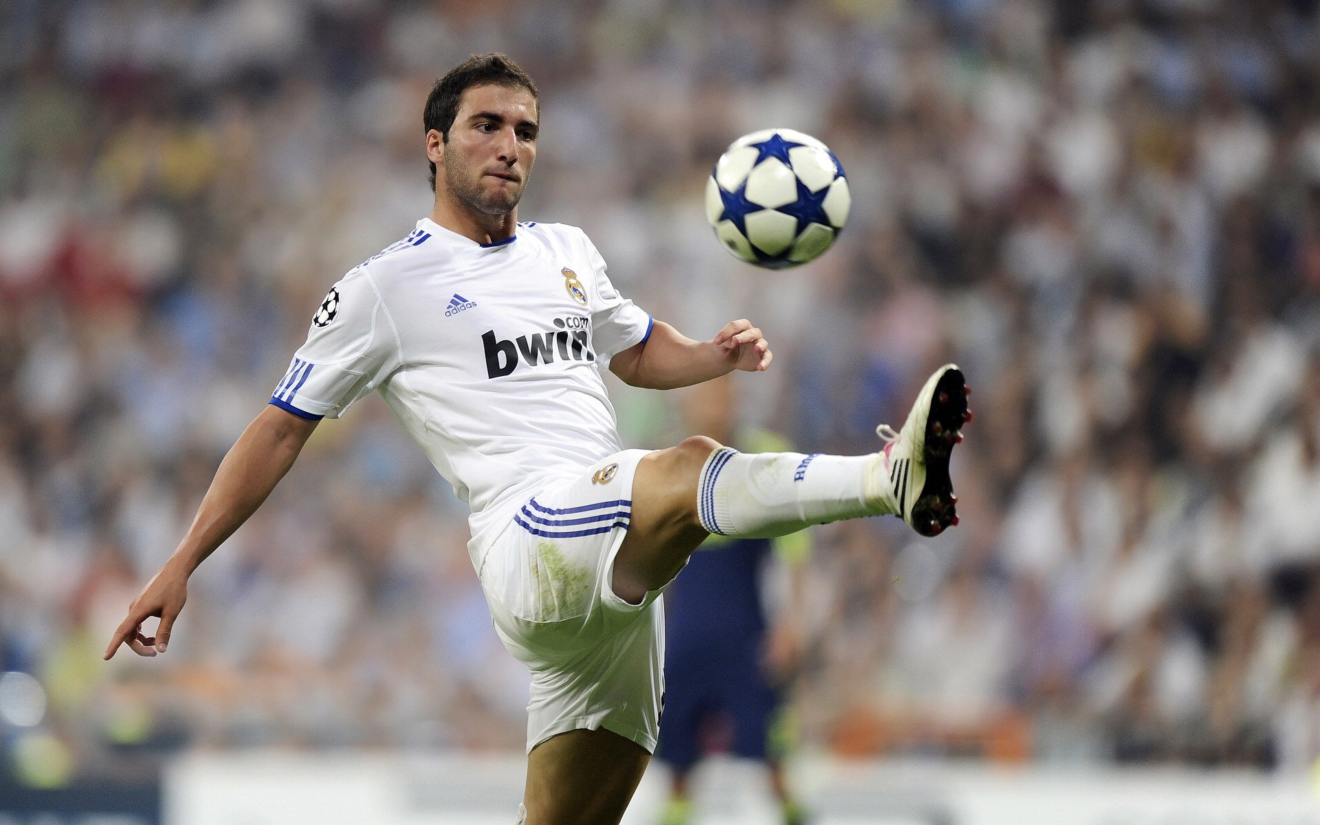 兰斯再次爆冷，击败排名第三的雷恩，兰斯原名